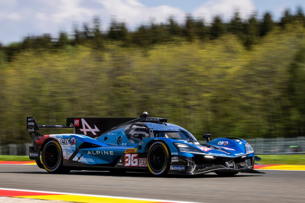 6H de Spa : Ferrari frappe fort, Alpine et Peugeot créent la surprise dès les premiers tours&nbsp;!